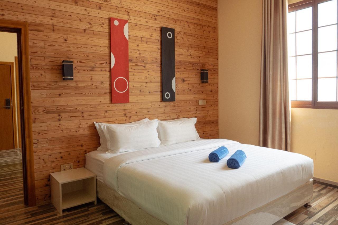 Thundi Village & Spa Maalhos  Extérieur photo