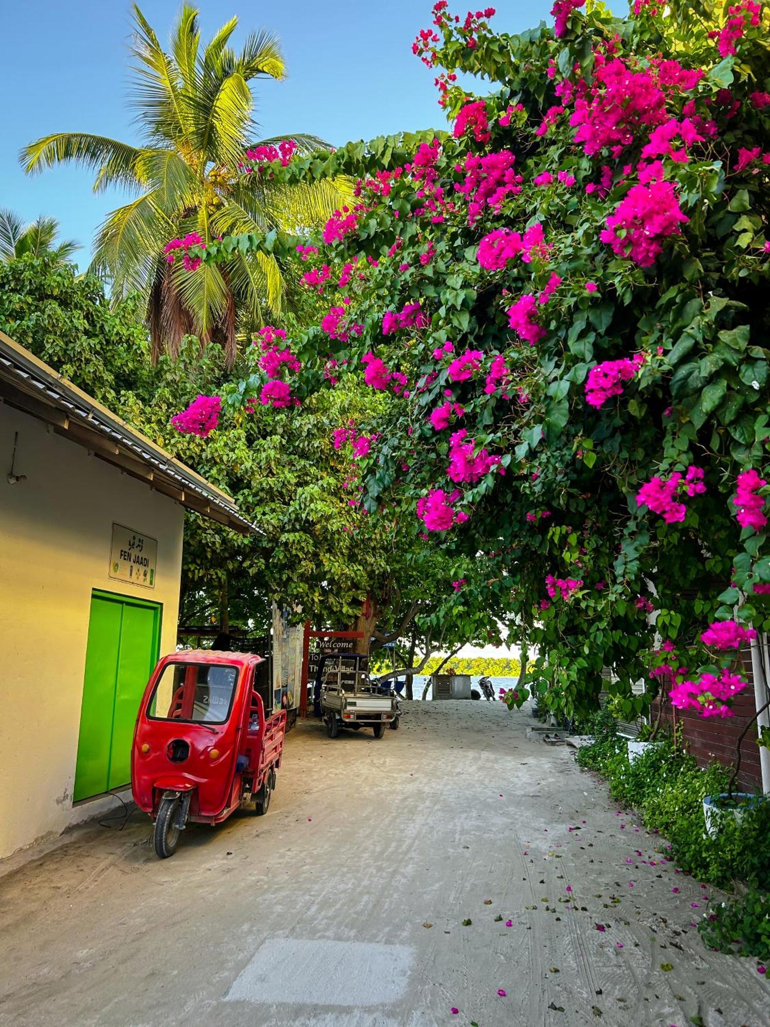 Thundi Village & Spa Maalhos  Extérieur photo